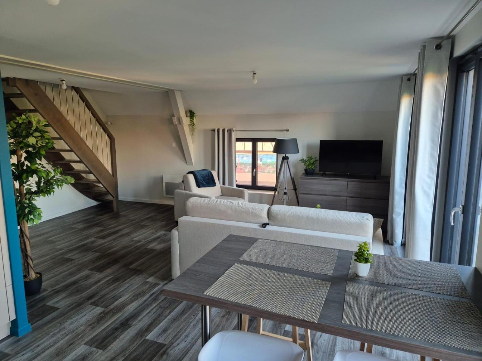 Appartement 2 Pieces Tout Confort, Aux Portes De Colmar Andolsheim ภายนอก รูปภาพ